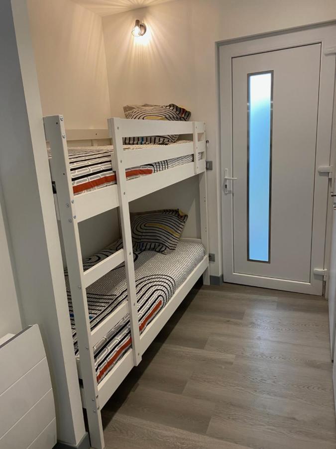 Apartment Avec Un T3 Un T2 Et Un En Centre D *