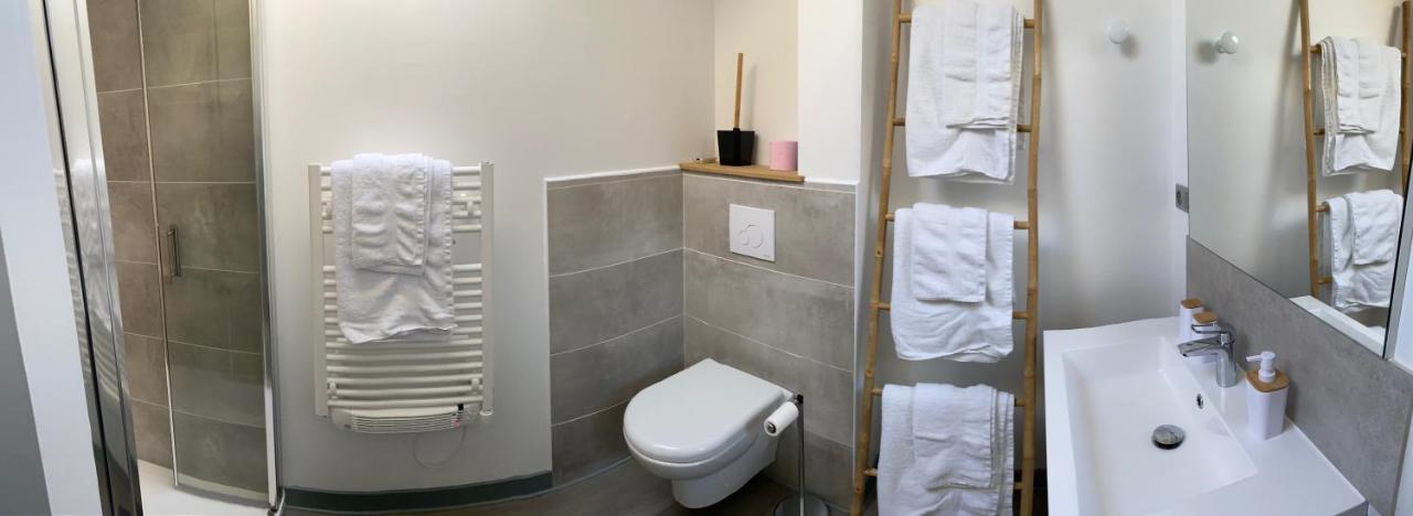 Apartment Avec Un T3 Un T2 Et Un En Centre D Argeles-Gazost